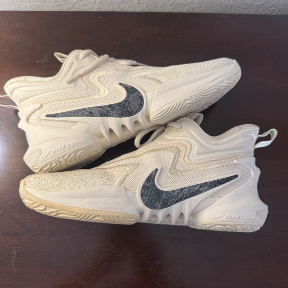 Nike Cosmic Unity 2 Giannis Basketball Shoes - Coconut Milk Size‎ 9M